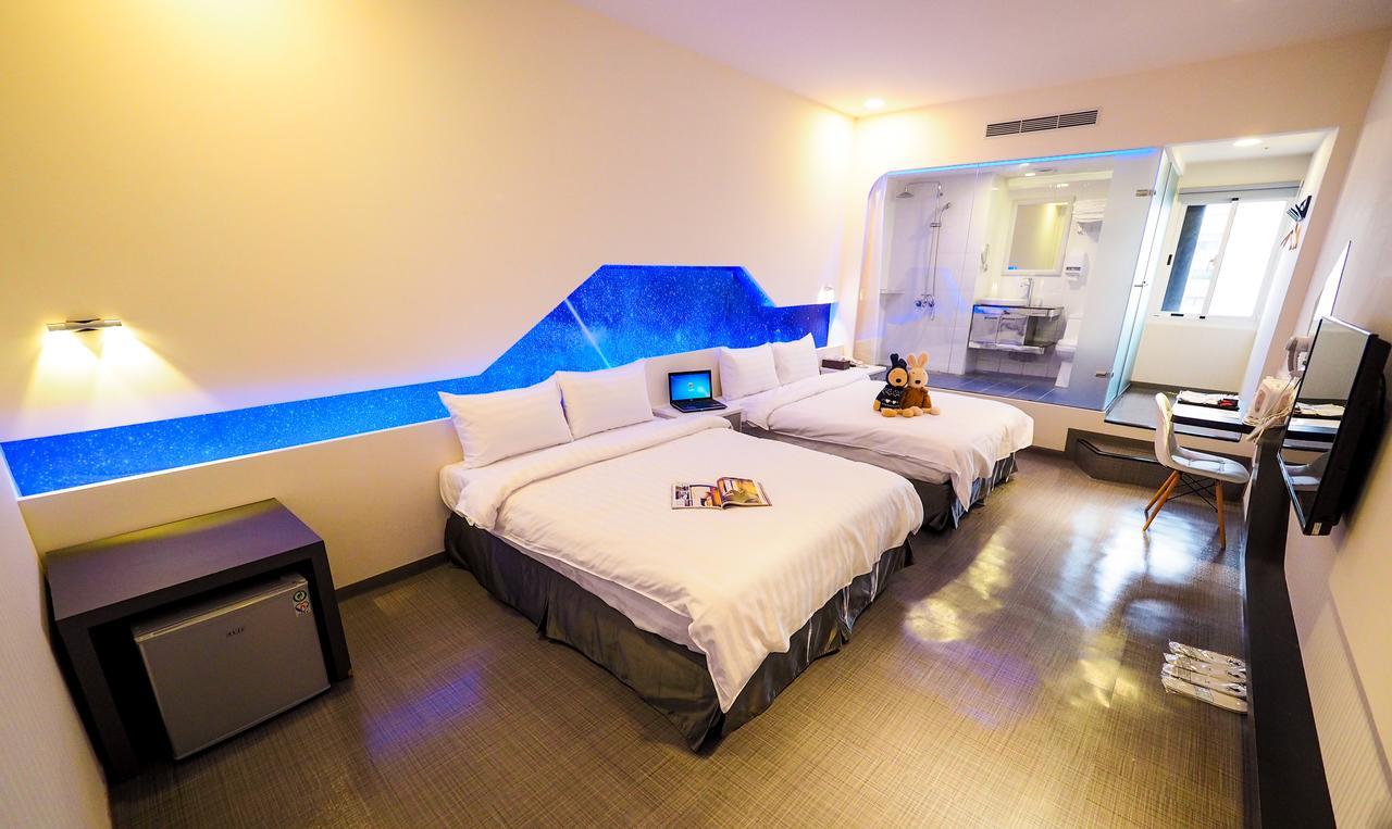 Galaxia Business Hotel Тайчжун Экстерьер фото